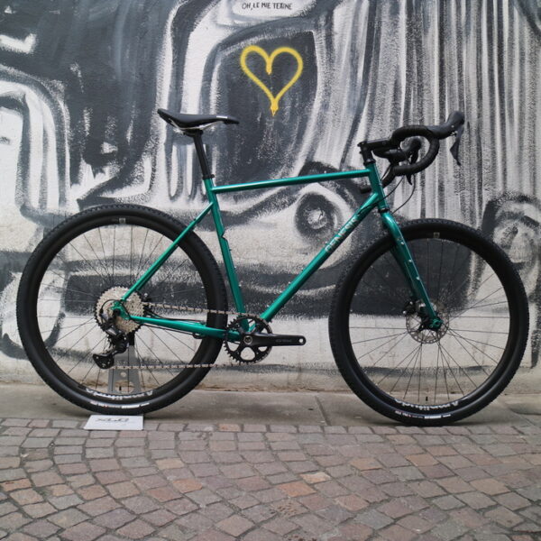 Genesis Croix de Fer